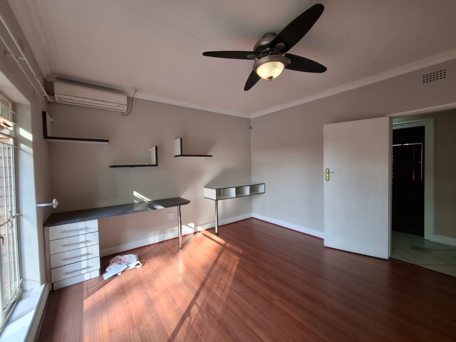 4 Bedroom Property for Sale in Safari Gardens North West